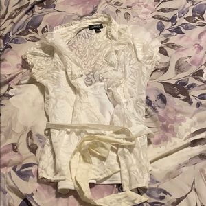 A. byer white blouse.